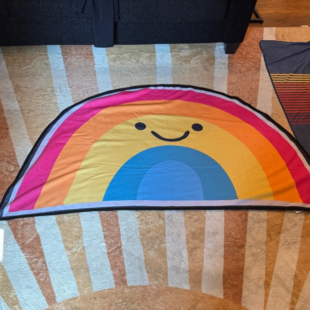Rainbow Smiley Face Oversized Beach Towel ‎ Retro Colorful Dopamine Pool Towel